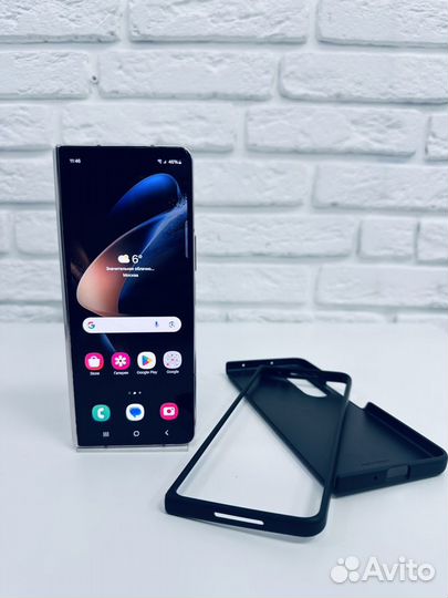 Samsung Galaxy Z Fold4, 12/256 ГБ