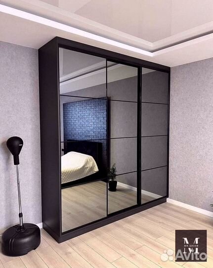 Современный шкаф купе