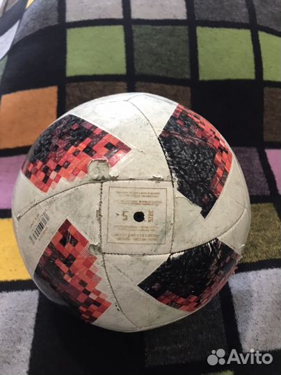 Футбольный мяч adidas telstar fifa 2018