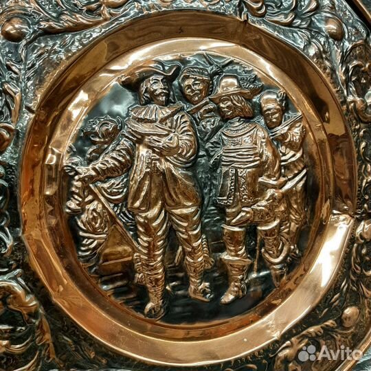 Медное кашпо тарелка