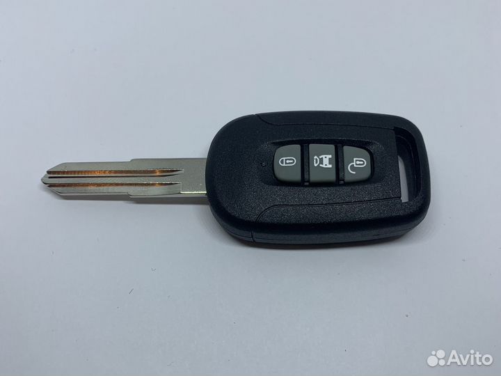 Ключ Chevrolet Captiva на три кнопки
