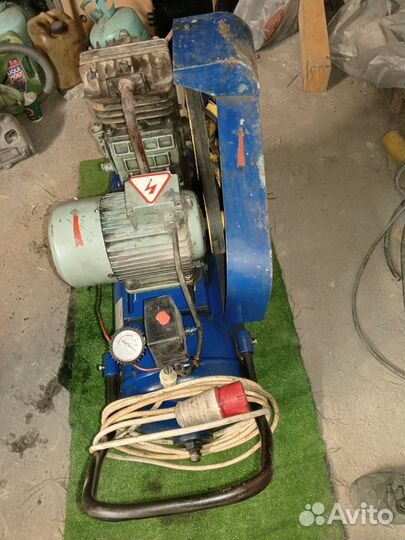 Воздушный компрессор