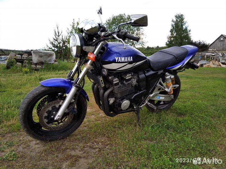 Ymaha XJR 400