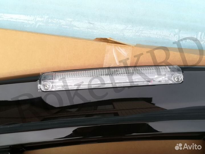 Спойлер Toyota Land Cruiser 100 Черный