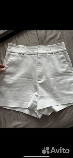 Шорты белые