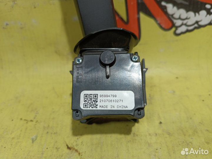 Подрулевой переключатель правый Chevrolet Cruze