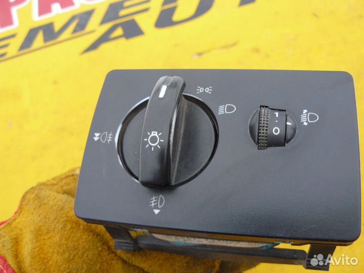 Переключатель света фар для Ford Fiesta 2008г
