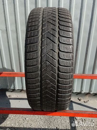 Pirelli Winter Sottozero 3 215/45 R17 91V