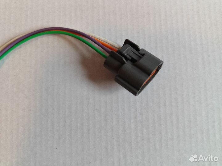Разъём 4 конт. генератора Nissan