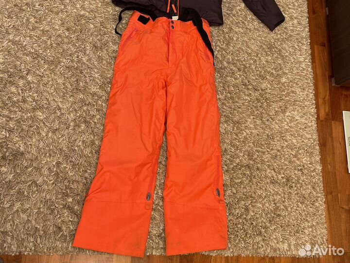 Костюм горнолыжный