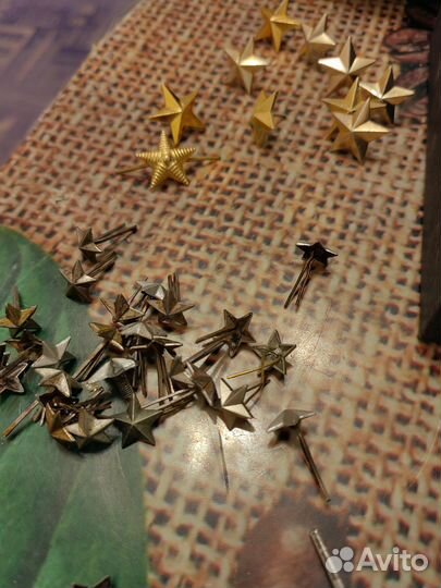 Звезды на погоны, какарда, военная фурнитура