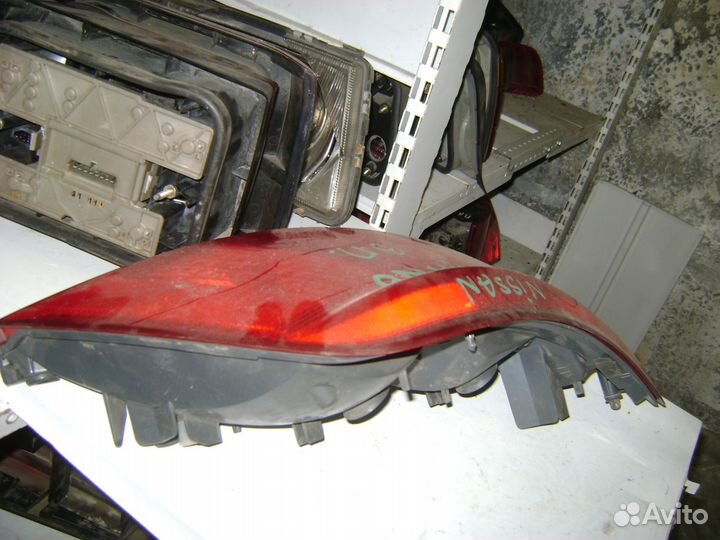 Фонарь правый Ниссан Мурано 50 Nissan Murano Z50