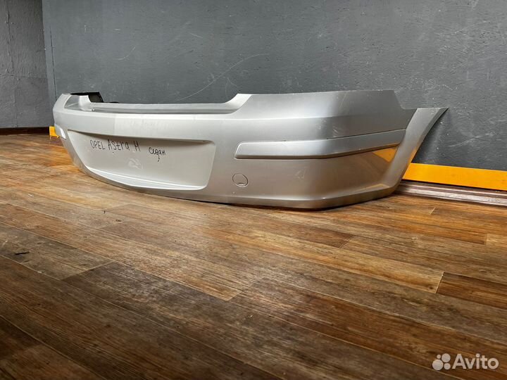 Задний бампер Opel Astra H (седан)