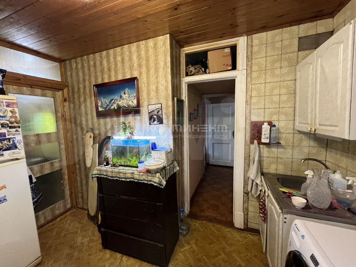 2-к. квартира, 41 м², 1/3 эт.