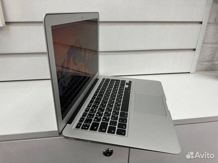 Ноутбук Apple MacBook Air 13 Early 2015