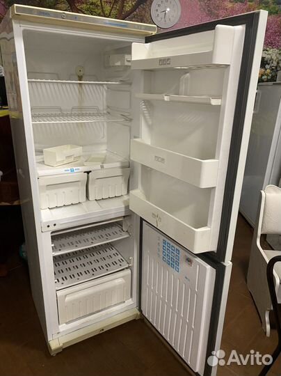 Холодильник бу стинол