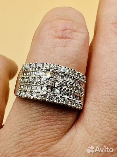 Крупное золотое кольцо с бриллиантами 0,85 карат