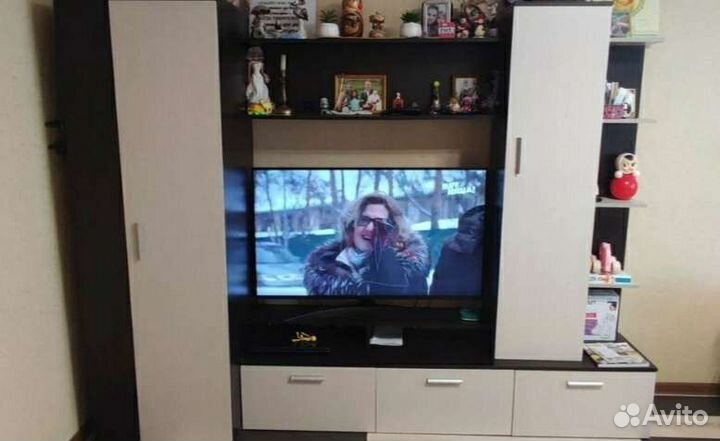 Стенка в гостиную со шкафом новая