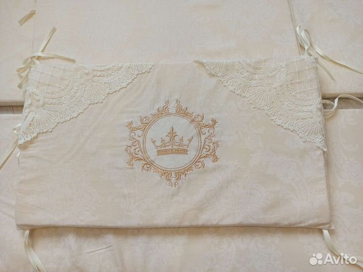 Королевские бортики в детскую кровать