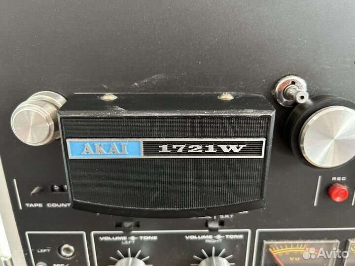 Катушечный магнитофон akai 1721W