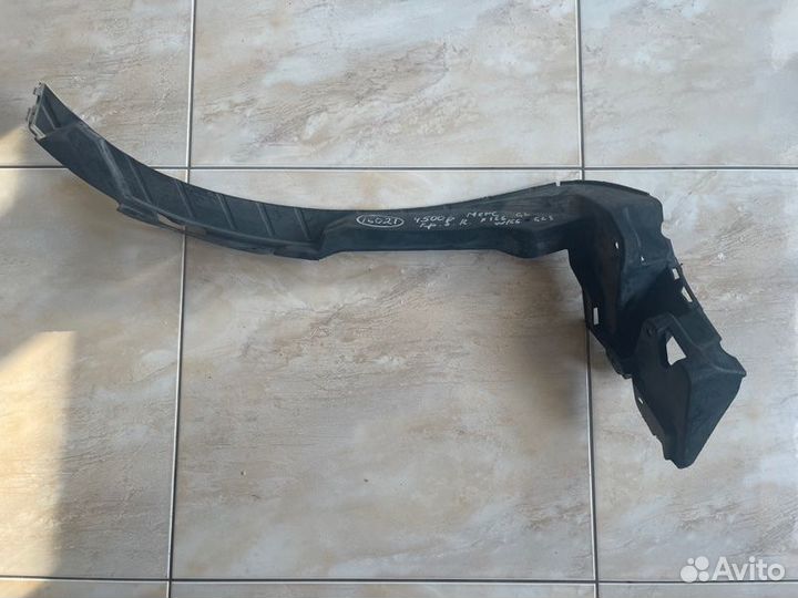 Кронштейн бампера правый Mercedes Benz Gl Class W