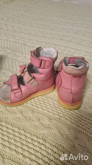 Босоножки для девочки 21 размер