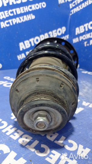 Передняя левая стойка амортизатора Opel Corsa D