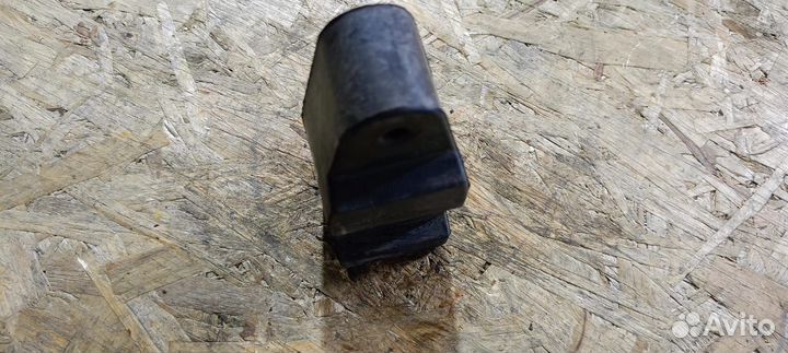 Демпфер правый Luxgen 7