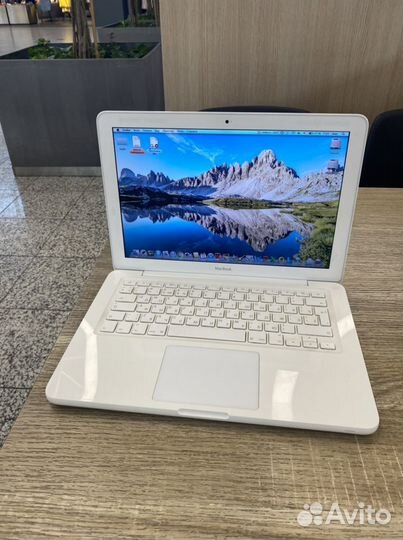 Macbook 1342 гб. Гарантия на работоспособность