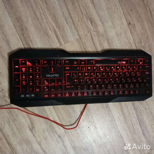 Светящаяся клавиатура qumo