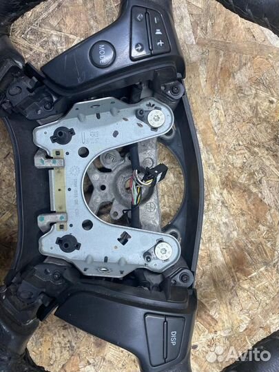 Кнопки на руль toyota avensis 2