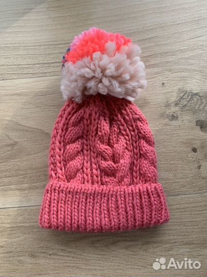Шапка новая next 3-4 года маломерит