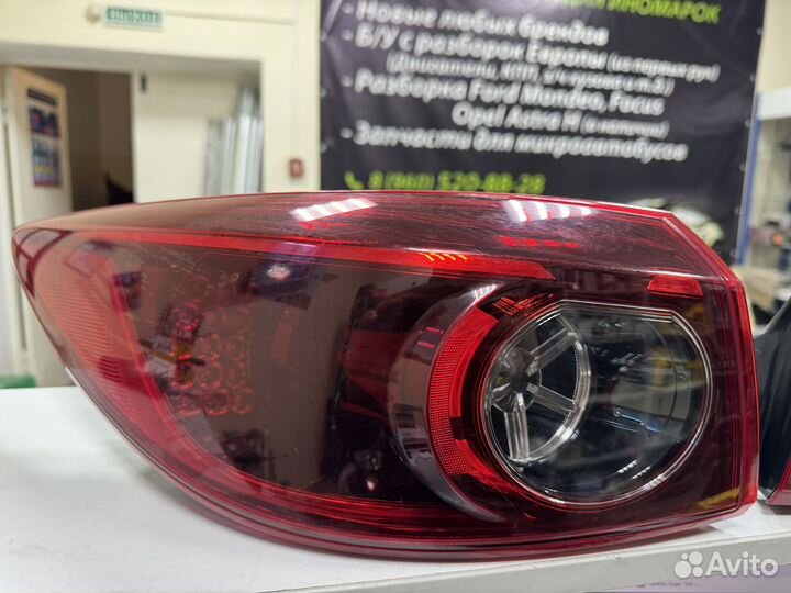 Mazda 3 bm седан фонарь правый и левый