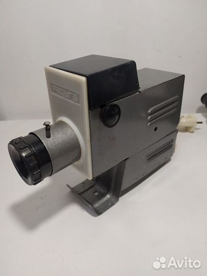 Проектор для диафильмов 