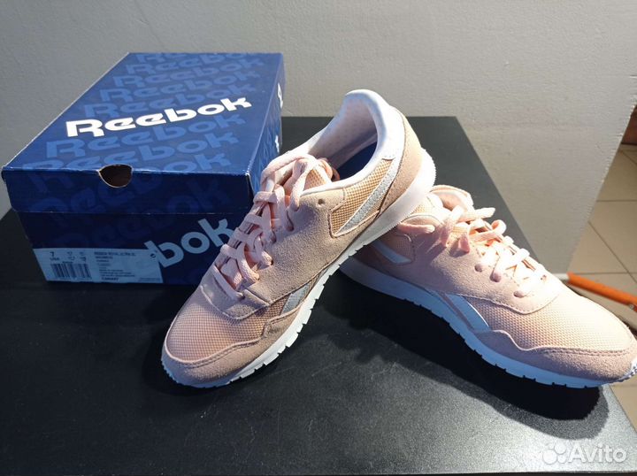 Кроссовки reebok оригинал размер 38.5