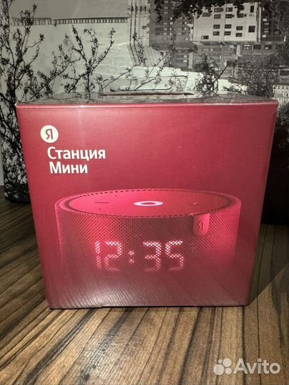 Яндекс Станция Мини с часами с Алисой