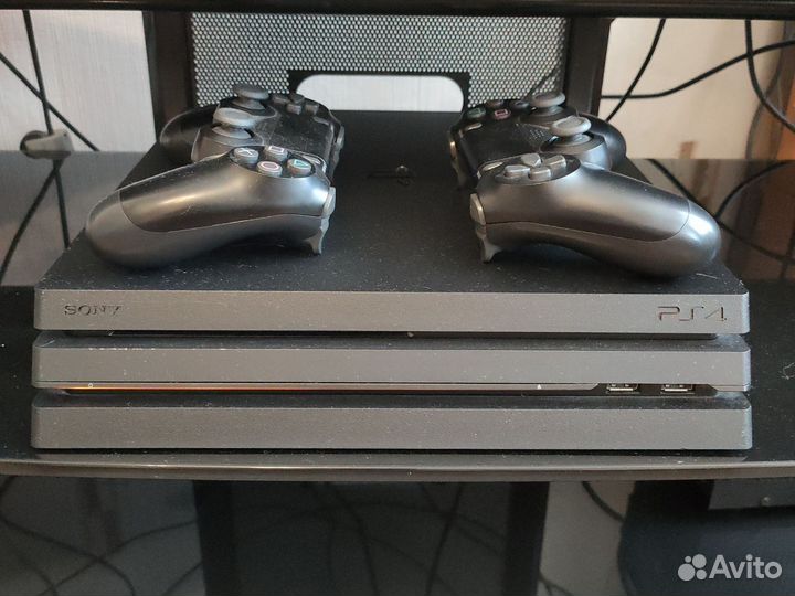 Sony playstation 4 pro 1tb с играми