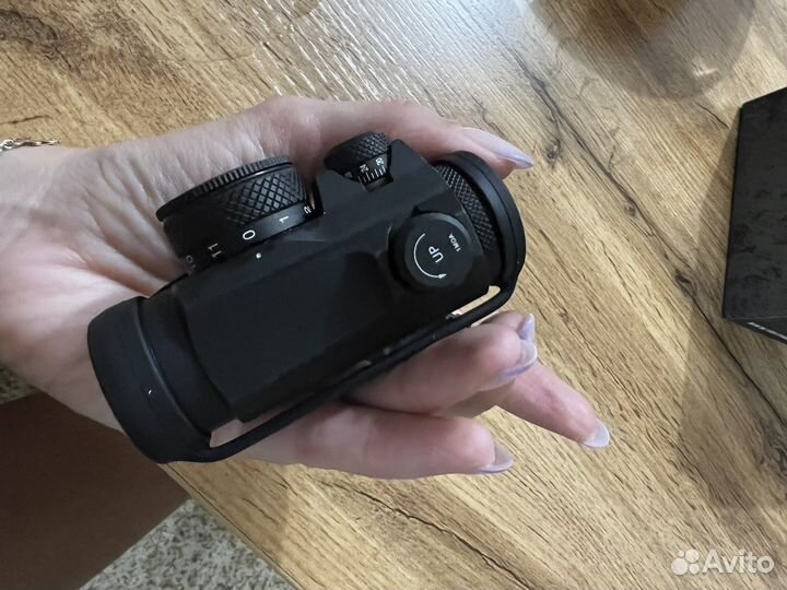 Коллиматорный прицел Vector Optics