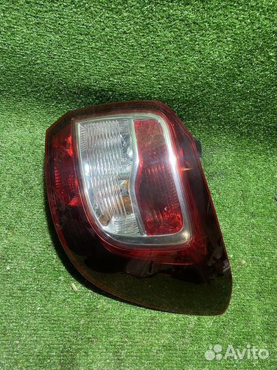 Фонарь задний правый Renault Sandero stepway 2