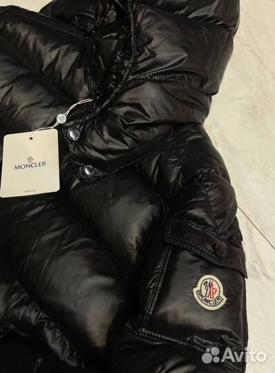 Пуховик Moncler