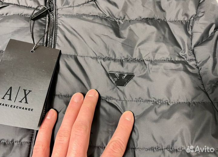 Куртки Armani модные