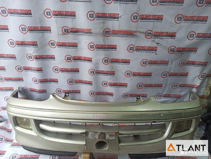 Бампер передний toyota hiace