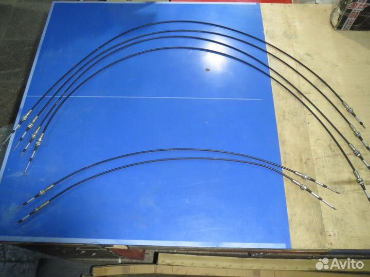 Трос ручного тормоза