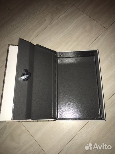 Книга-сейф