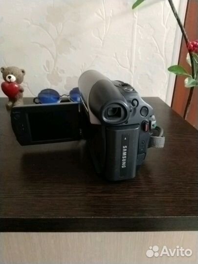 Видеокамера самсунг новая с поворотным экраном