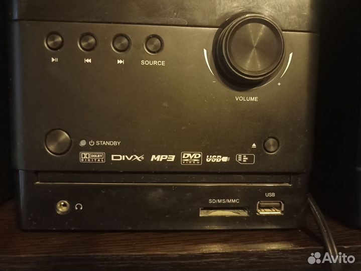 Музыкальный центр