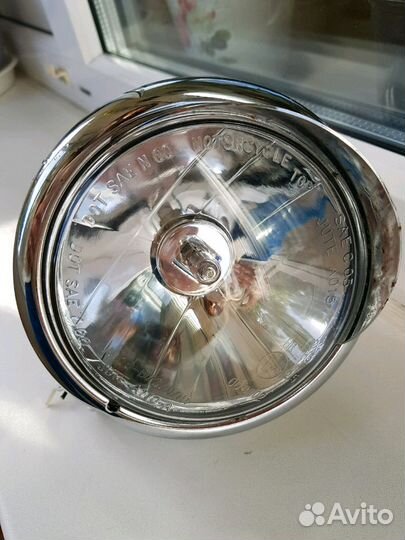 Фонарь противотуманник на триуф рокет 3