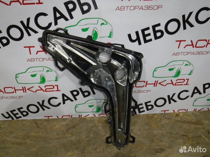 Стекло правой птф lexus LX 570 (2015+) LED