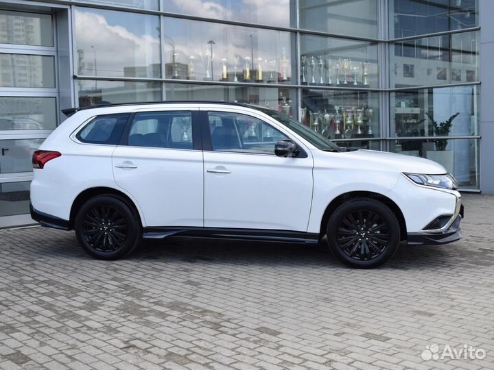 Mitsubishi Outlander 2.4 CVT, 2022, 150 км