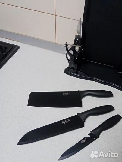Набор кухонных ножей новый